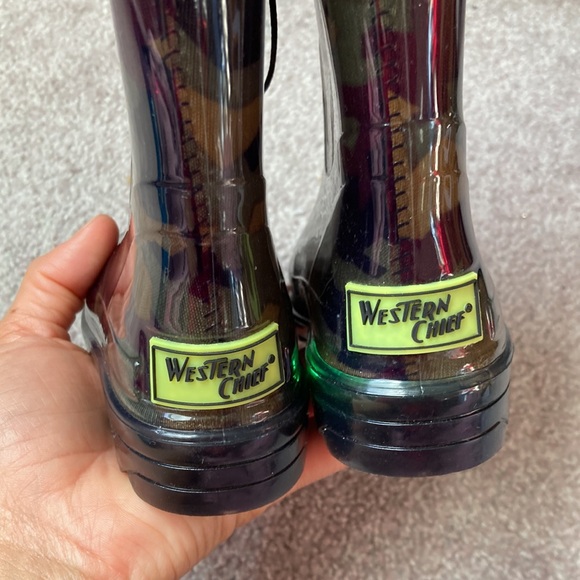 Light Up Camo Rain Boot - Picture 7 of 9